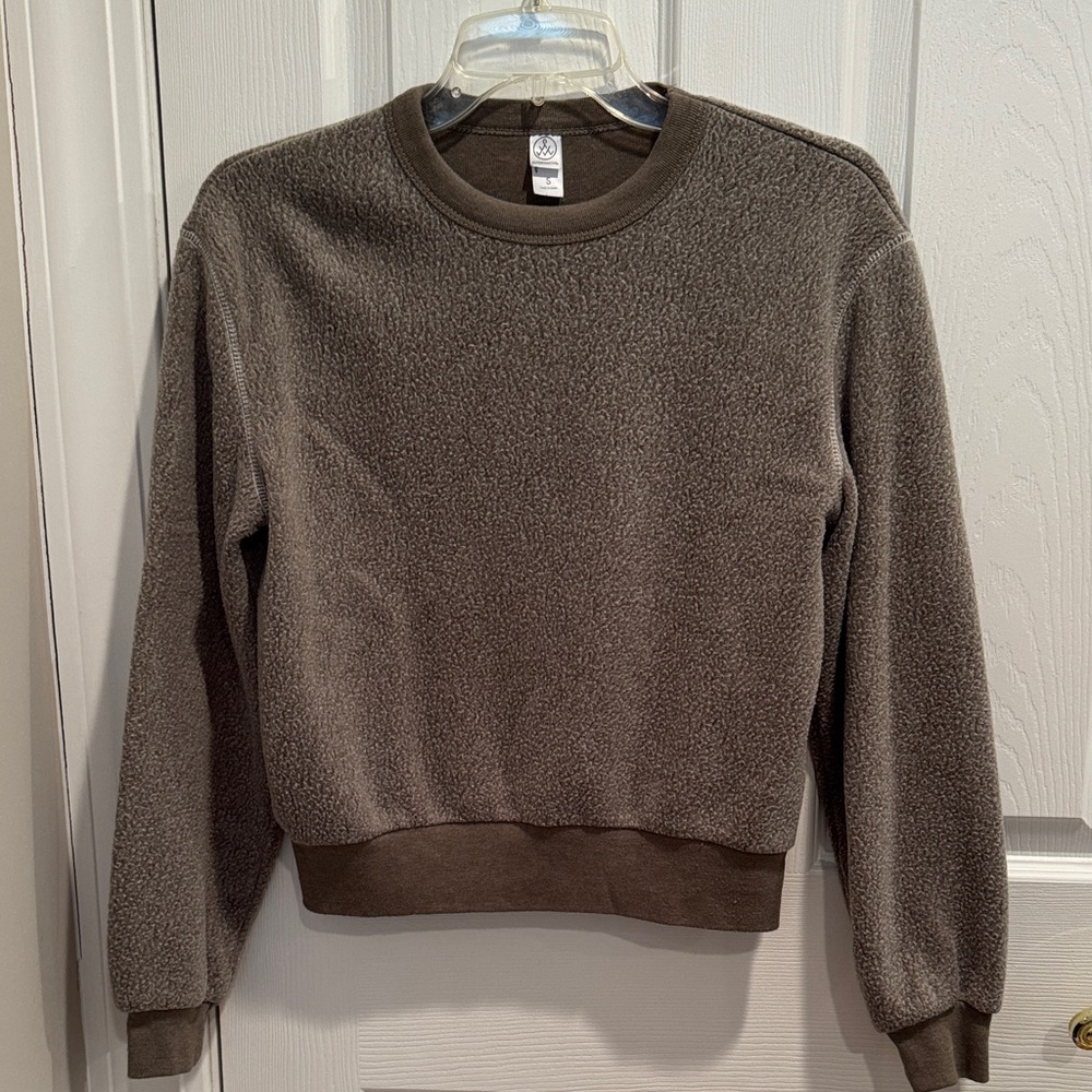 Cozy “Alternative” light army green Sweatshirt size small-MINT condition